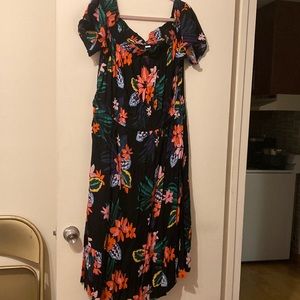 XXL Old Navy Floral Dress Never Been Worn